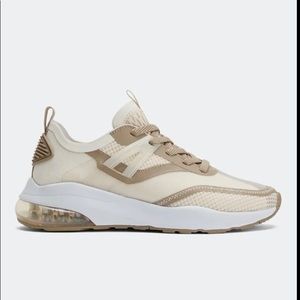 Fabletics Coranado Performance Sneaker